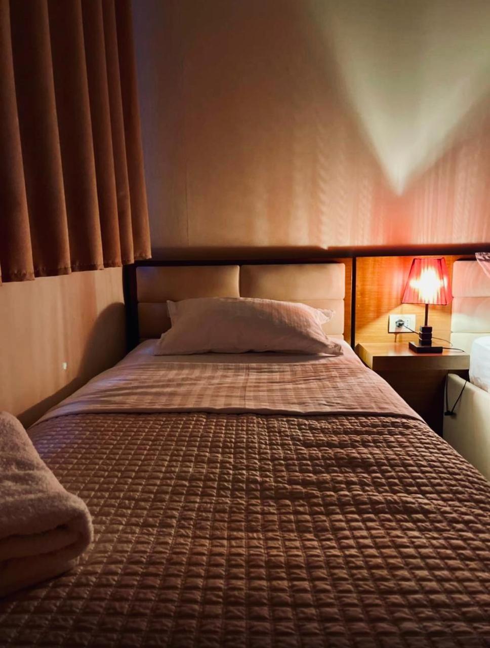 Bobi Hotel Shkodër エクステリア 写真